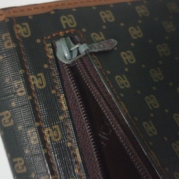 Vintage Paolo Gucci Monogram Wallet - Picture 12 of 16